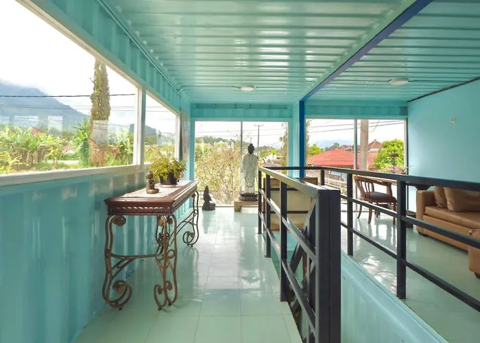 Rumah Container