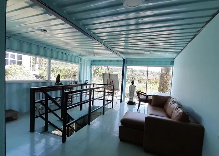 Rumah Container アパート