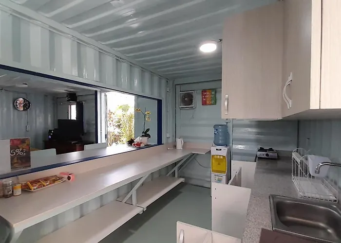 Rumah Container