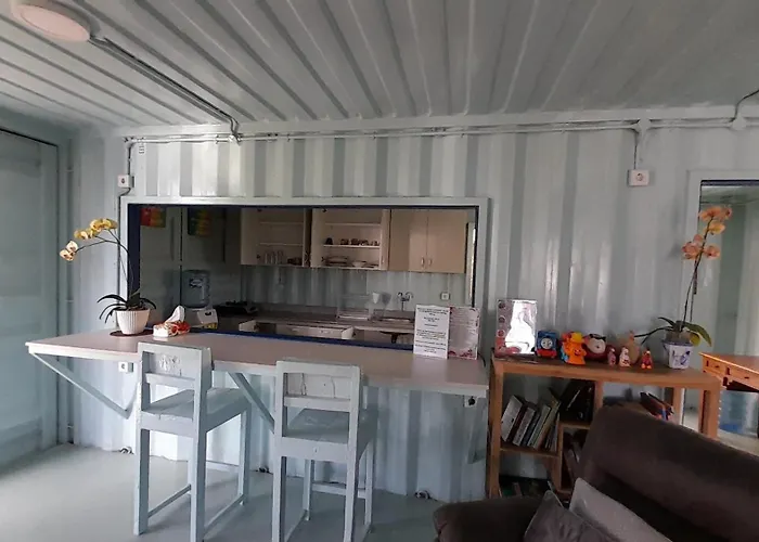 Rumah Container * ブドゥグル