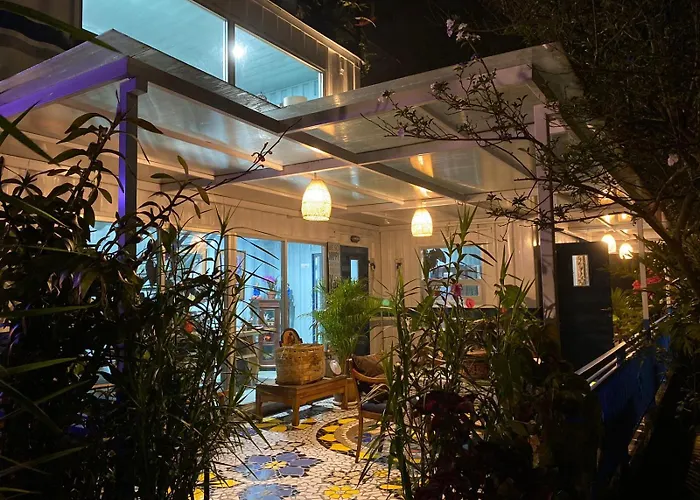 Rumah Container ブドゥグル